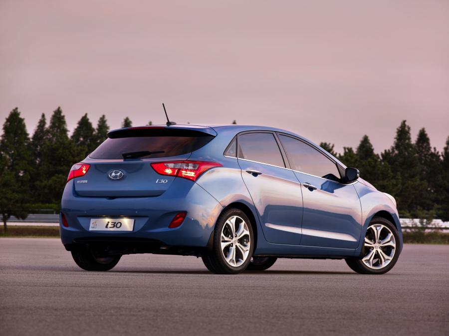  Hyundai i30 5-Door 2012 года  (фото 23 из 76)